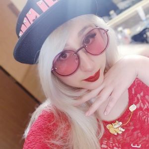 Meet your Posher, Alice